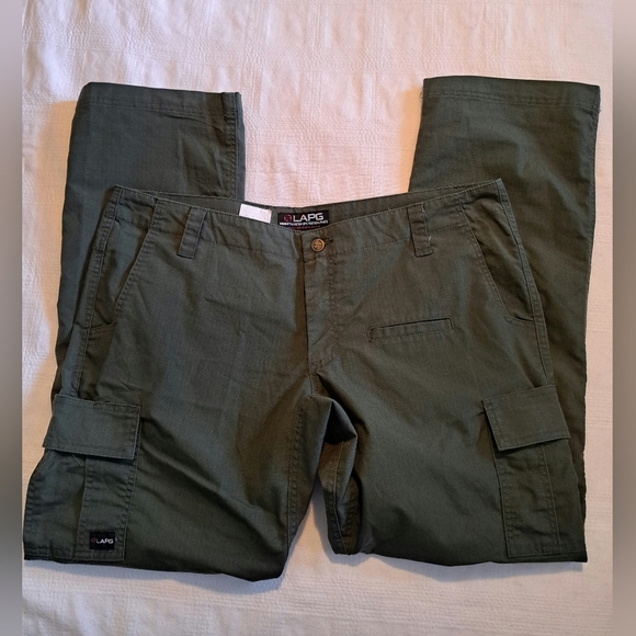 LAPG Women's size 18 stretch ops tactical pants, dark green, EUC - Picture 2 of 10